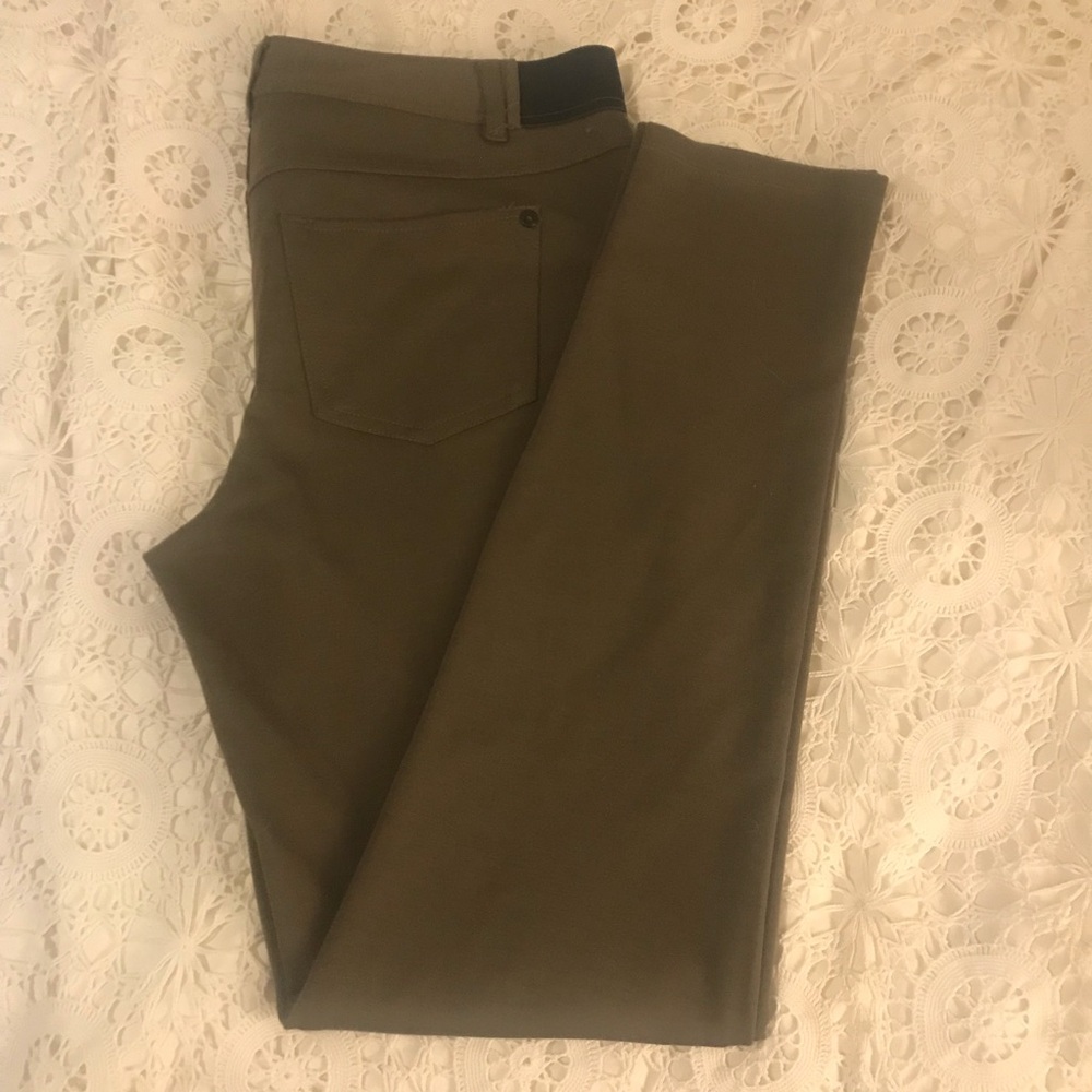 Vera Wang Leggings - Size Medium